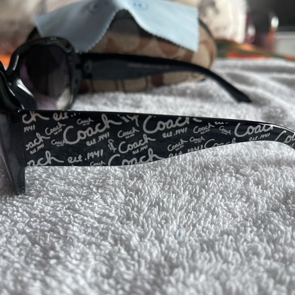 Coach Sunglasses - Picture 4 of 7